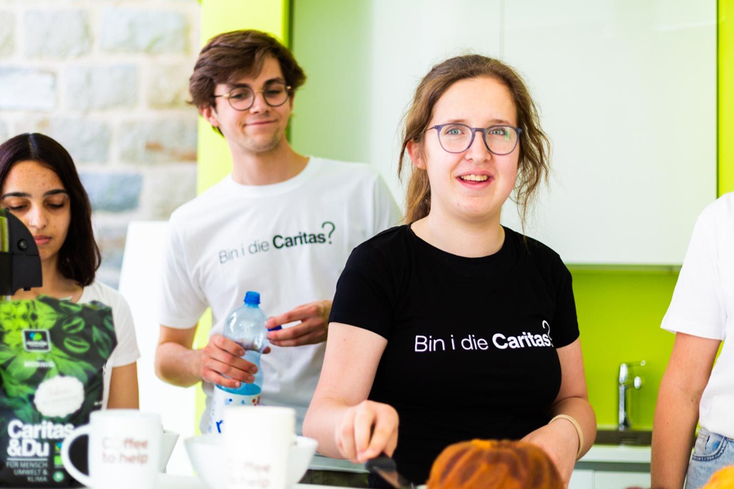 youngCaritas Jugendliche Coffee to help
